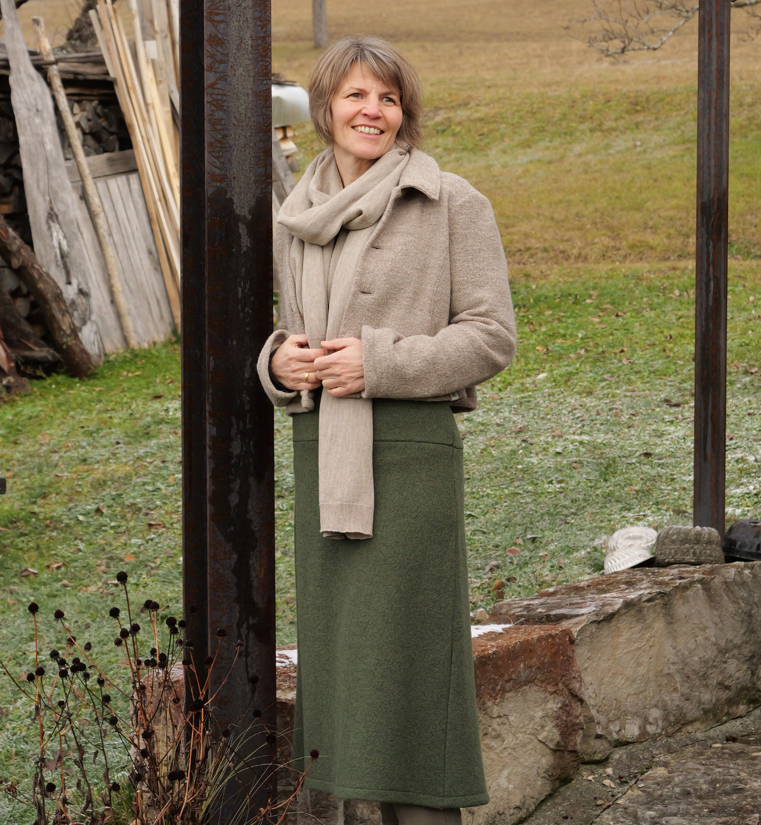 Krepprock Nora lang